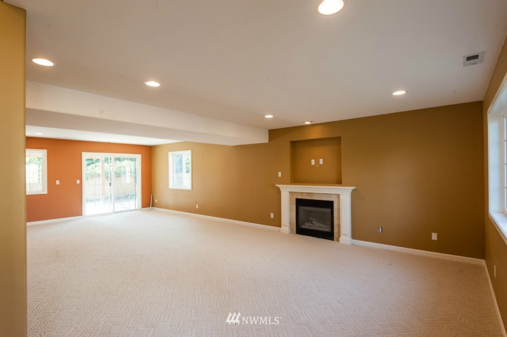 12511 Military Road South Seattle, WA 98168 - Photo 14 of 19