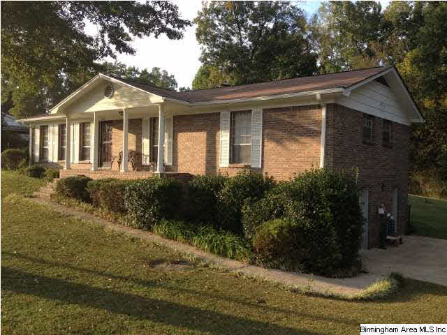 422 Norman Road Gardendale, AL 35071 - Photo 2 of 18
