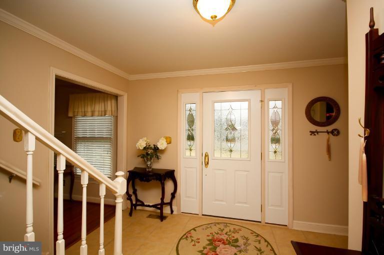 8200 Falstaff Road McLean, VA 22102 - Photo 3 of 24 Interior (General)