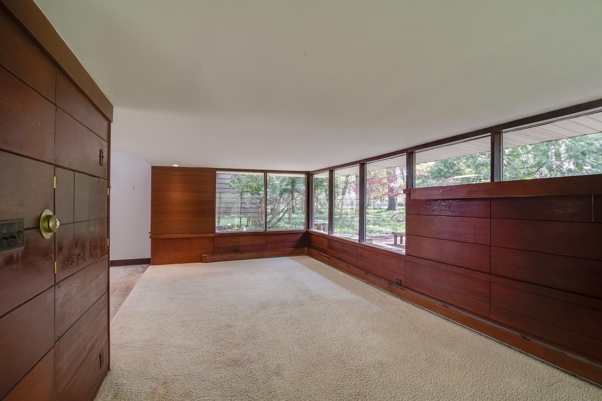 2252 Hamilton Road Okemos, MI 48864 - Photo 17 of 41 Hamilton Living 5