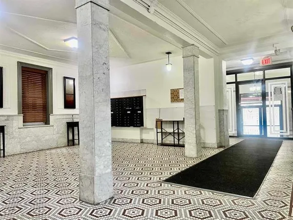 $1,950 | 6045 Boulevard East, Unit 7E, West New York, NJ 07093