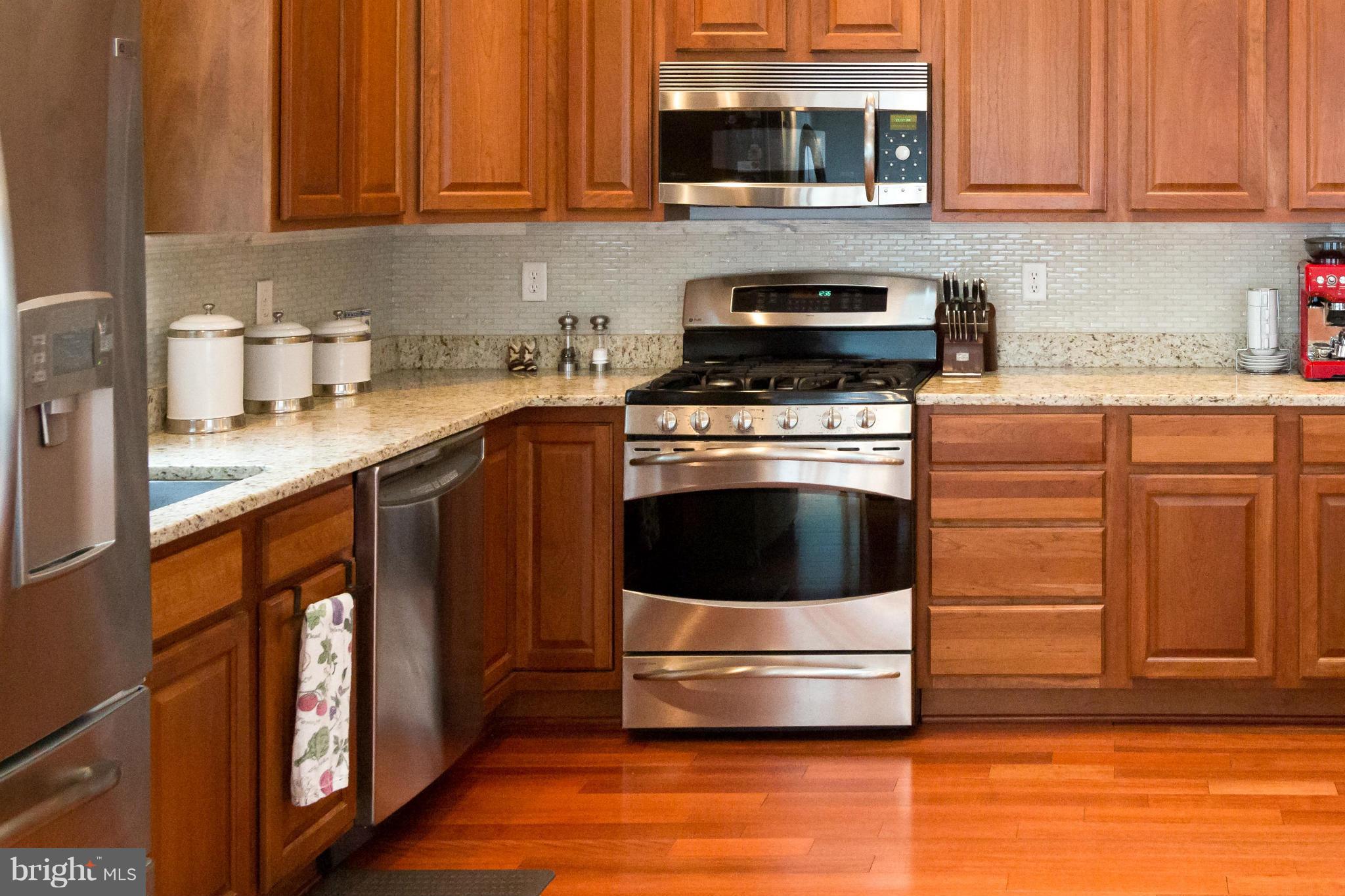 163 Roland Road Pasadena, MD 21122 - Photo 6 of 30 Kitchen