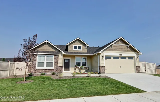 $569,990 | 941 East Healy Avenue, Post Falls, ID 83854