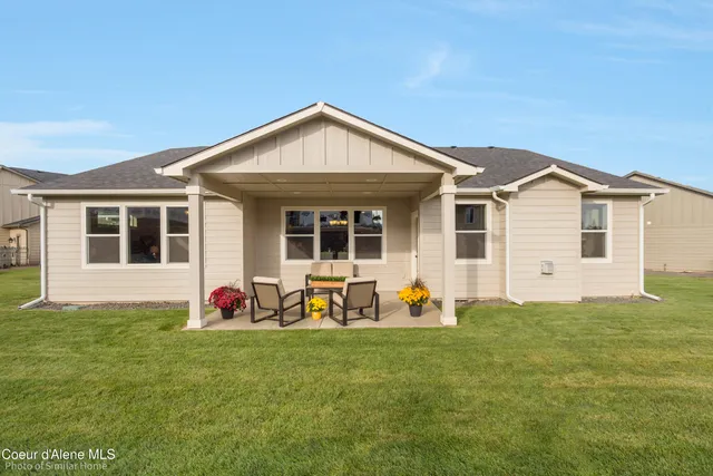 $569,990 | 941 East Healy Avenue, Post Falls, ID 83854