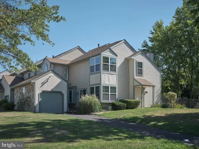 $3,350 | 15 Aspen Court, Newtown, PA 18940