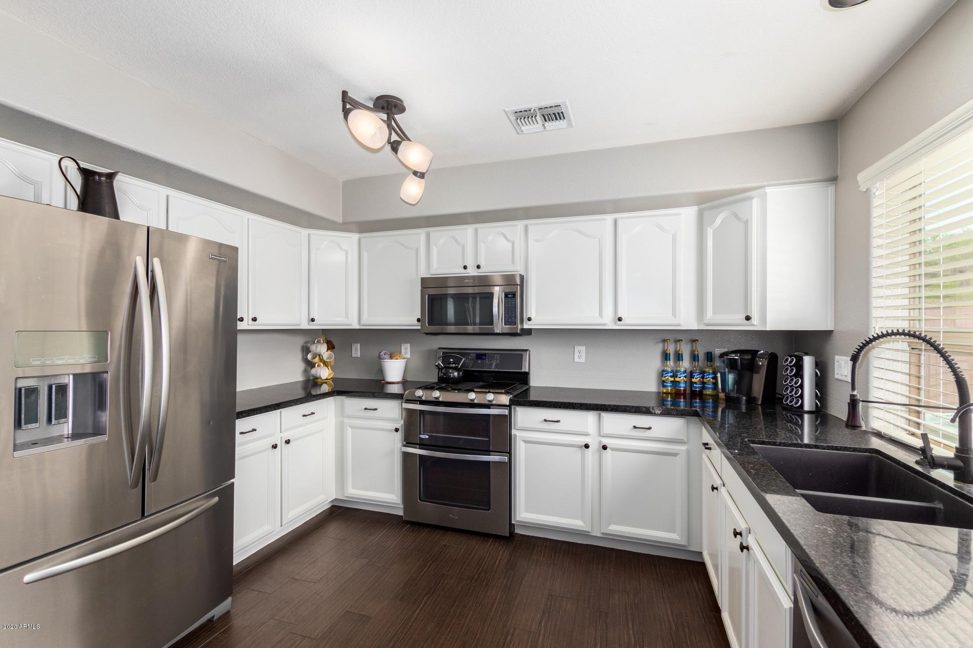 2439 West Via Dona Road Phoenix, AZ 85085 - Photo 3 of 43 0018-Via Dona 18