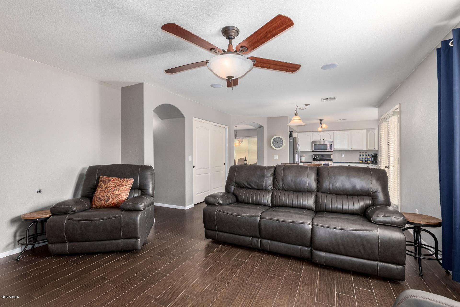 2439 West Via Dona Road Phoenix, AZ 85085 - Photo 7 of 43 0014-Via Dona 14