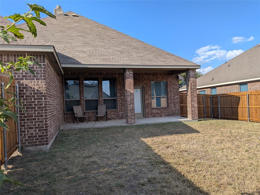 408 Valley Ridge Drive Red Oak, TX 75154 - Photo 30 of 31 Gallery Image 30