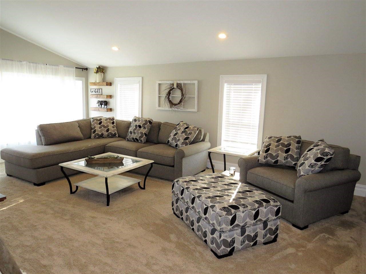 10335 Argentine Road Linden, MI 48451 - Photo 6 of 30 21551047-5.JPG