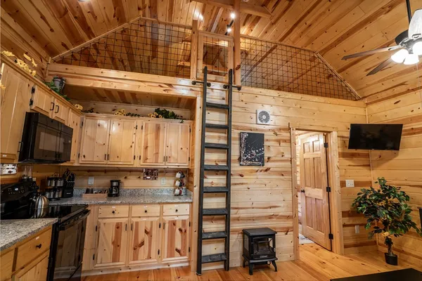 $194,900 | 151 Rushmore Lane, Murphy, NC 28906