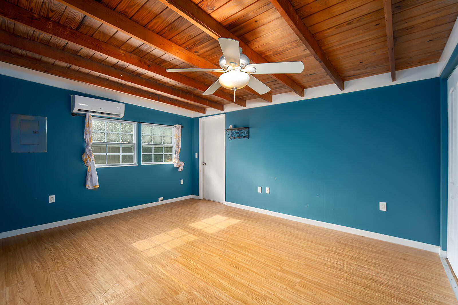 26985 Dolphin Road Summerland Key, FL 33042 - Photo 27 of 31 26985 Dolphin Rd (web) 083