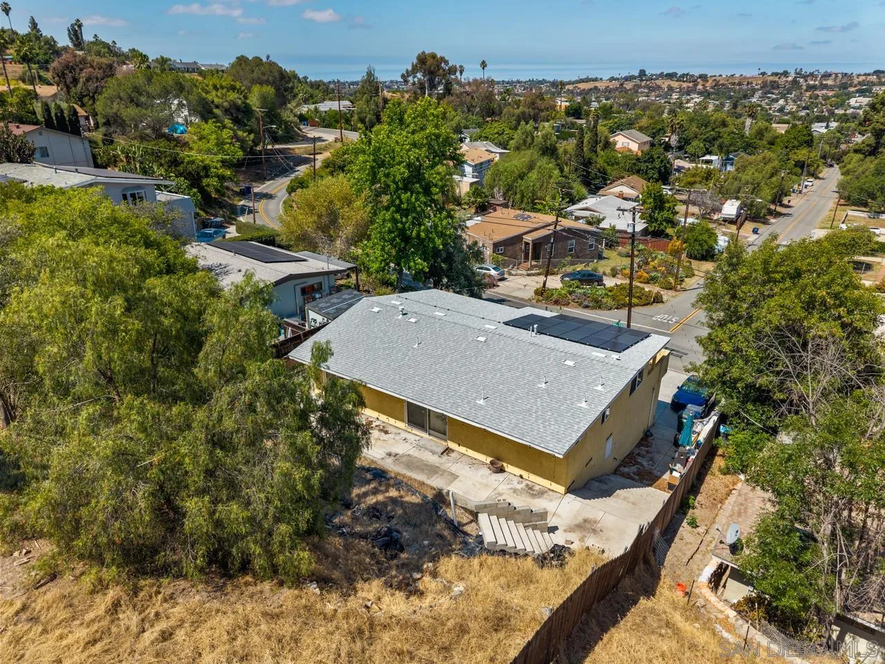 2901 Helix Street Spring Valley, CA 91977 - Photo 7 of 29
