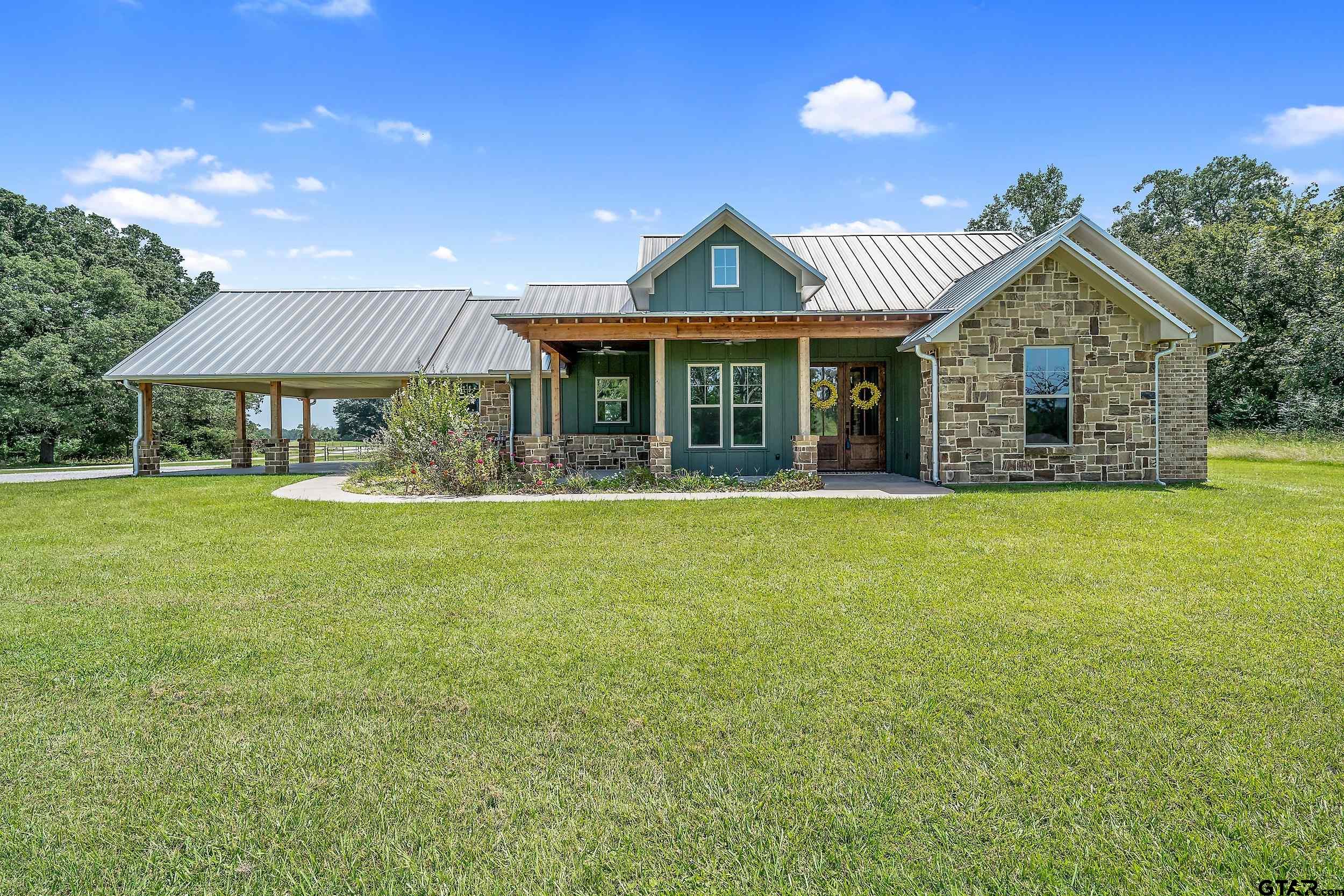 20122 County Road 452 Mineola, TX 75773 - Photo 8 of 41 a front view of a house with yard