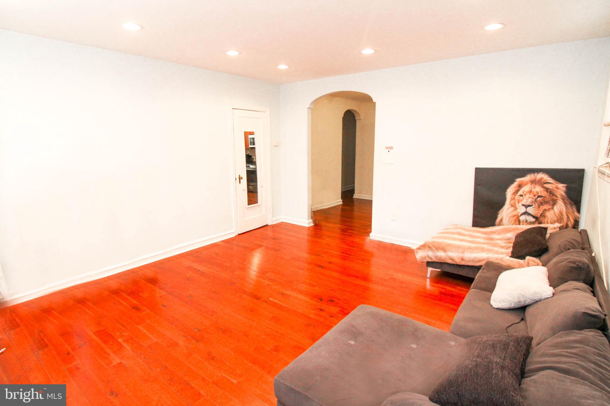 5784 Nassau Road Philadelphia, PA 19131 - Photo 3 of 22 Gallery Image 3