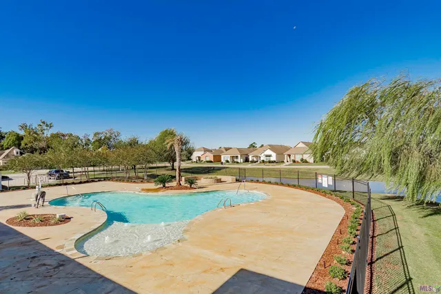 $324,900 | 7805 Antebellum Avenue, Baton Rouge, LA 70820