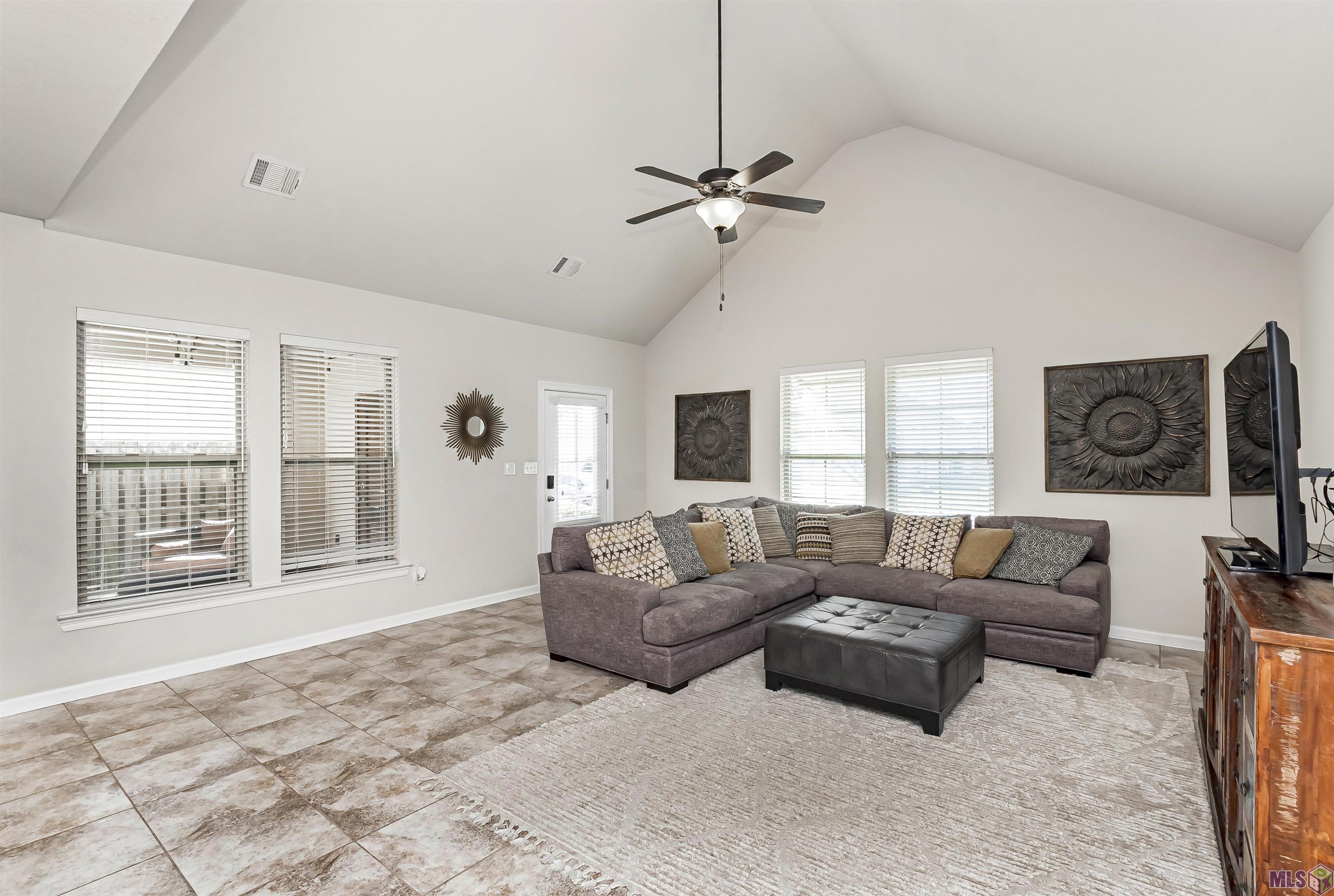 7805 Antebellum Avenue Baton Rouge, LA 70820 - Photo 7 of 31