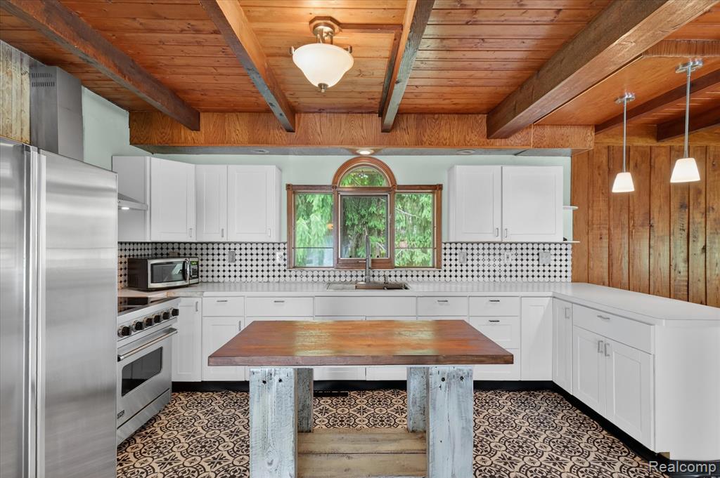 41303 Harris Road Belleville, MI 48111 - Photo 22 of 49