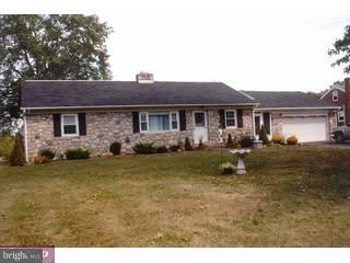 421 West Moyer Road Pottstown, PA 19464 - Photo 1 of 6 Gallery Image 1
