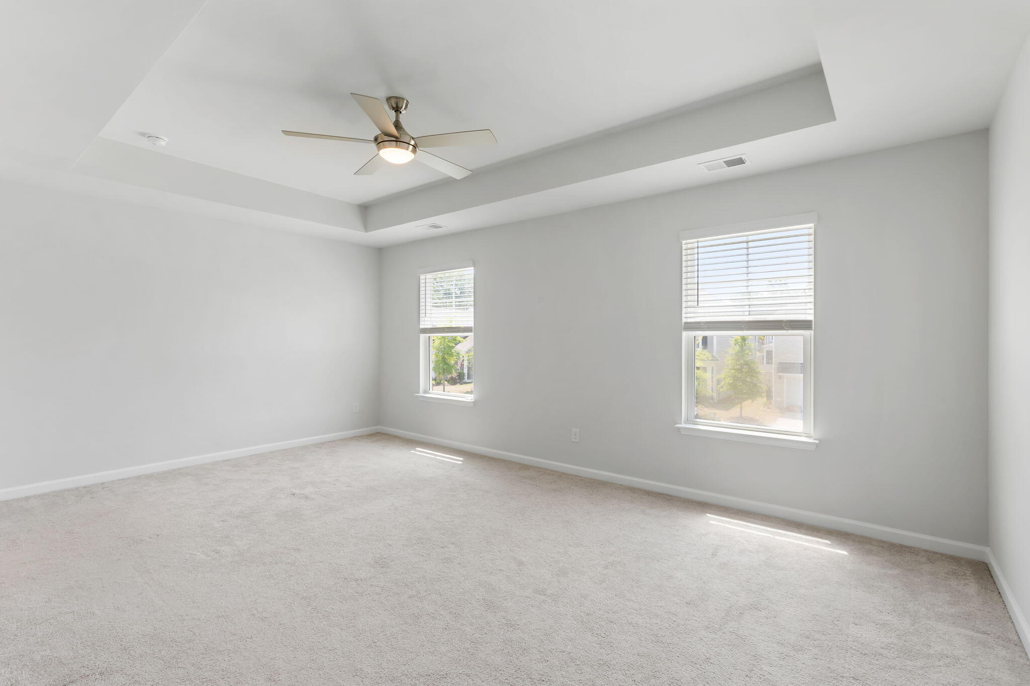 3830 Sawmill Court Mount Pleasant, SC 29429 - Photo 10 of 19 Primary bedroom -- upstairs