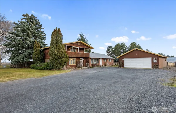 $455,000 | 4537 Dunn Street Northeast, Moses Lake, WA 98837