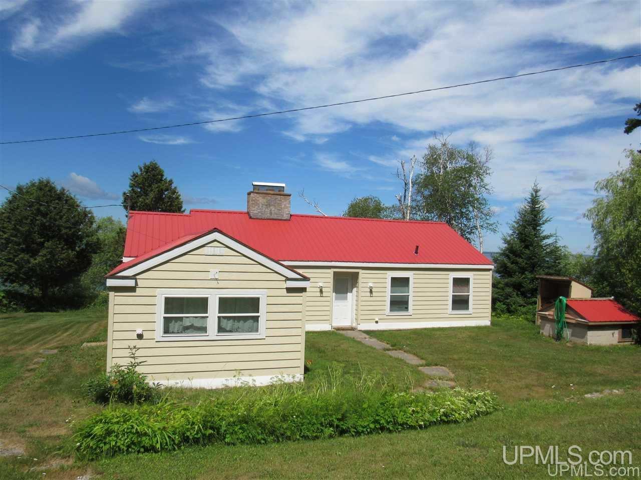 15546-15537 Pequaming Road Lanse, MI 49946 - Photo 4 of 44 Gallery Image 4