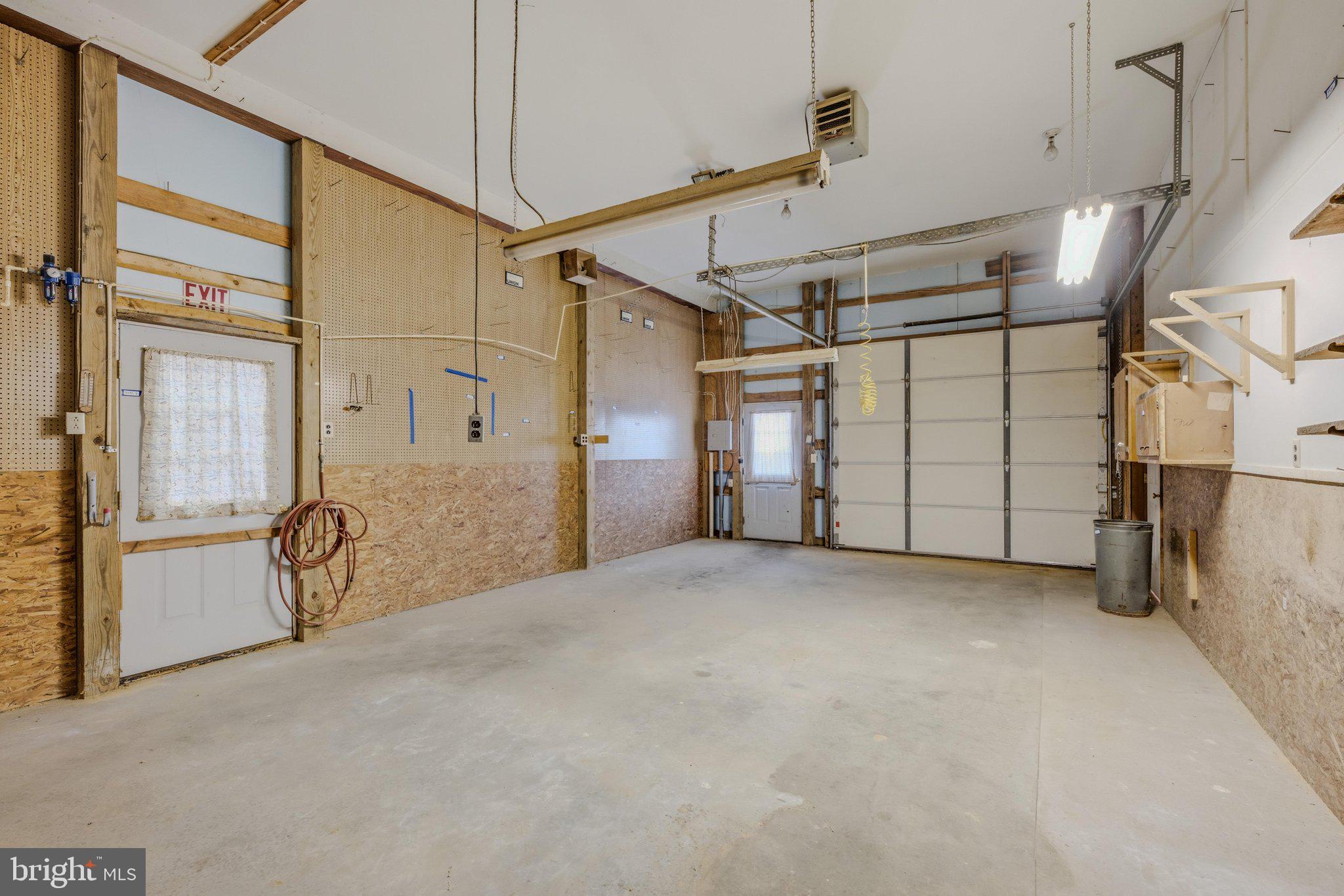 11728 White Hall Road Smithsburg, MD 21783 - Photo 7 of 71 Detached Garage