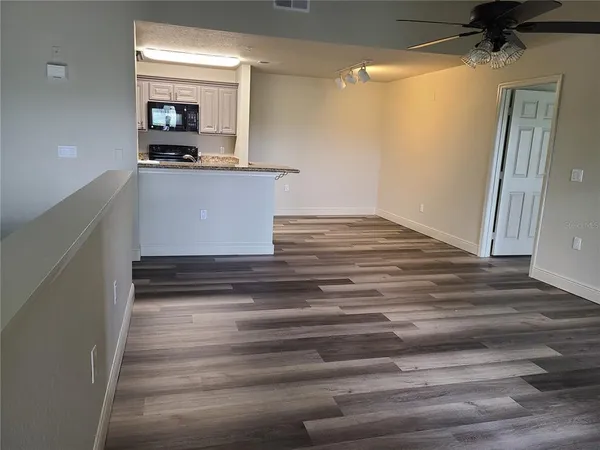 $2,050 | 8911 Manor Loop, Unit 205, Lakewood Ranch, FL 34202
