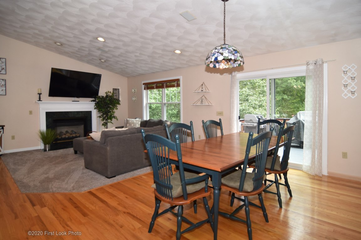 350 Franklin Road Coventry, RI 02816 - Photo 14 of 40