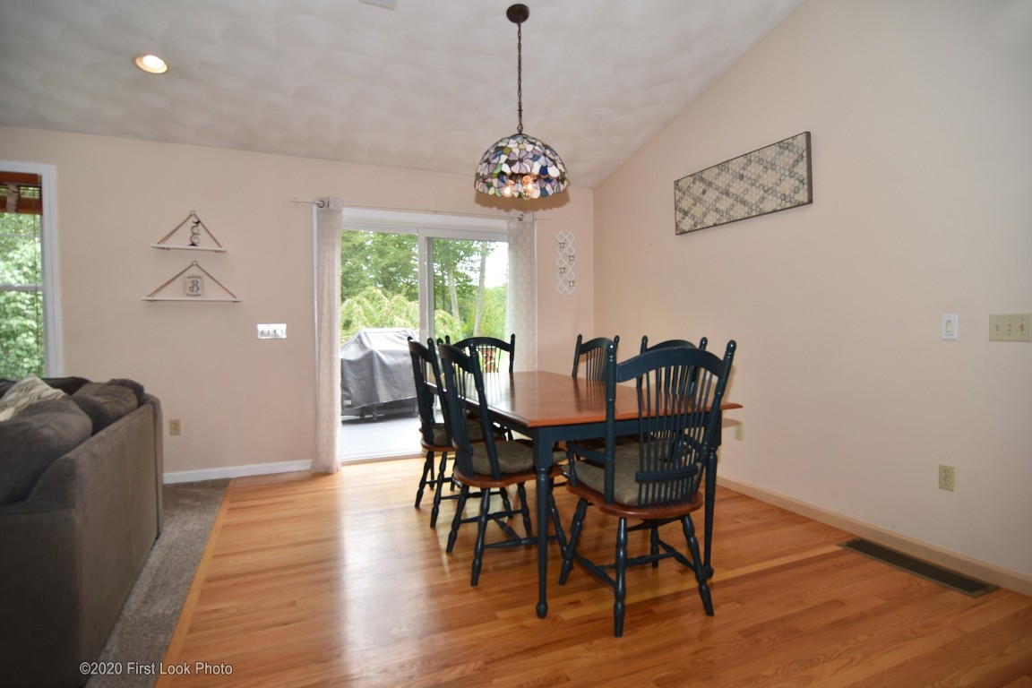 350 Franklin Road Coventry, RI 02816 - Photo 15 of 40