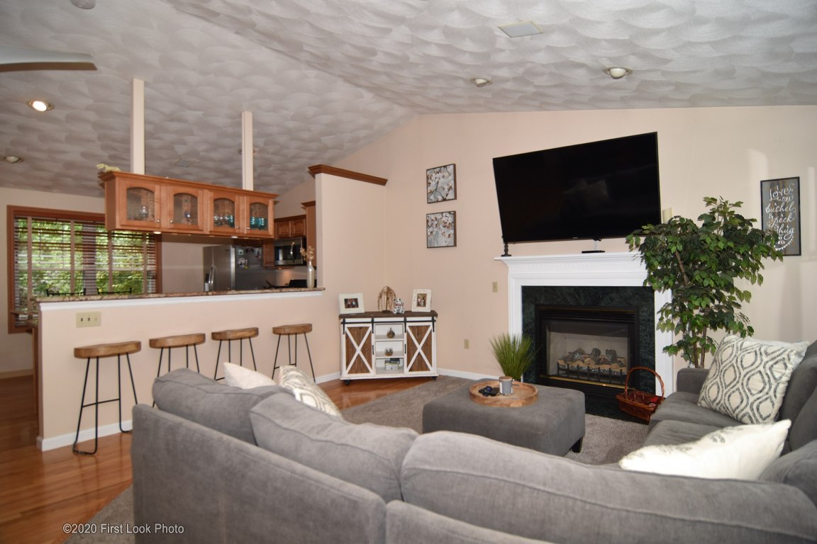 350 Franklin Road Coventry, RI 02816 - Photo 5 of 40