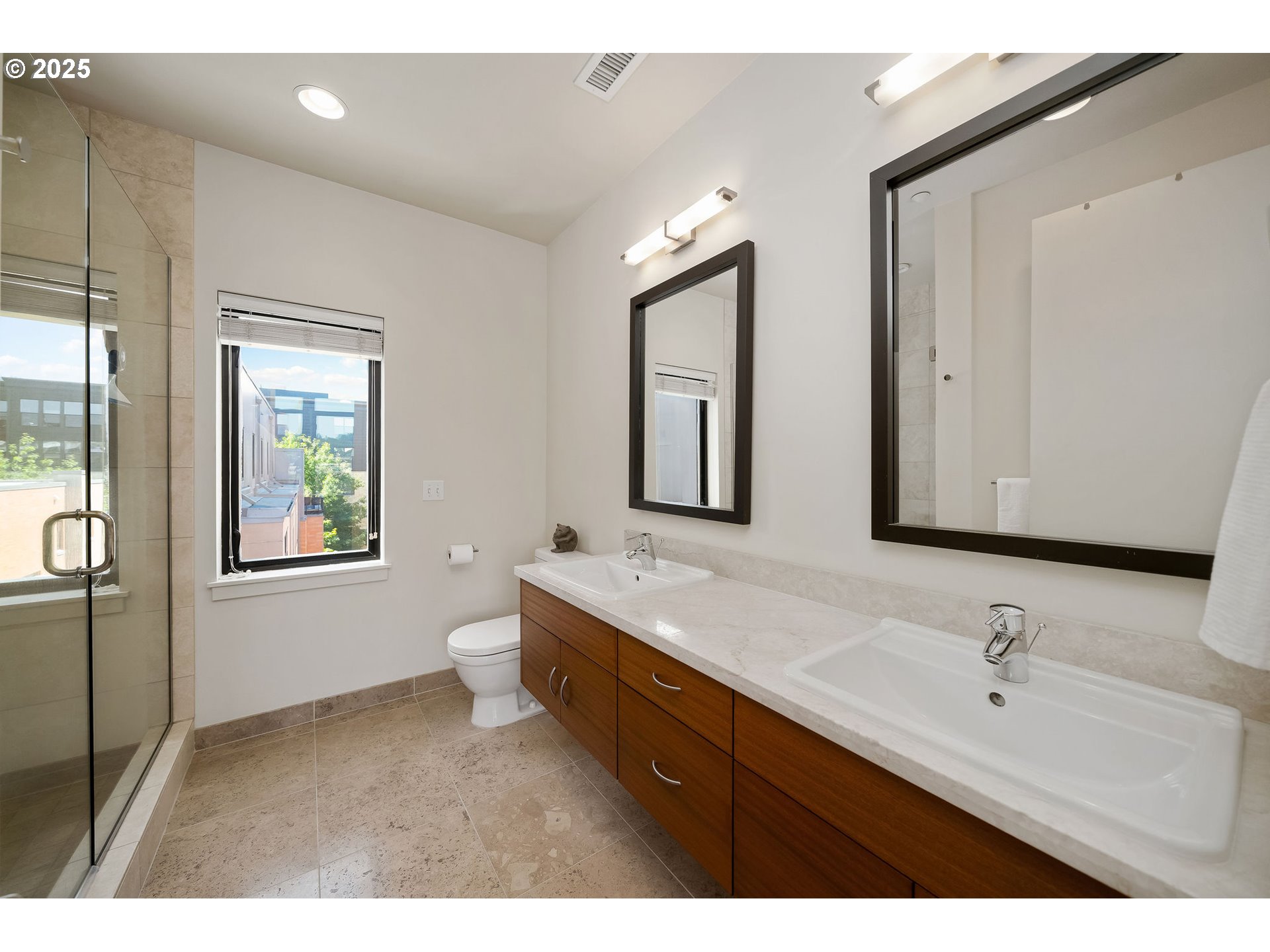 1658 Northwest Riverscape Street Portland, OR 97209 - Photo 19 of 35