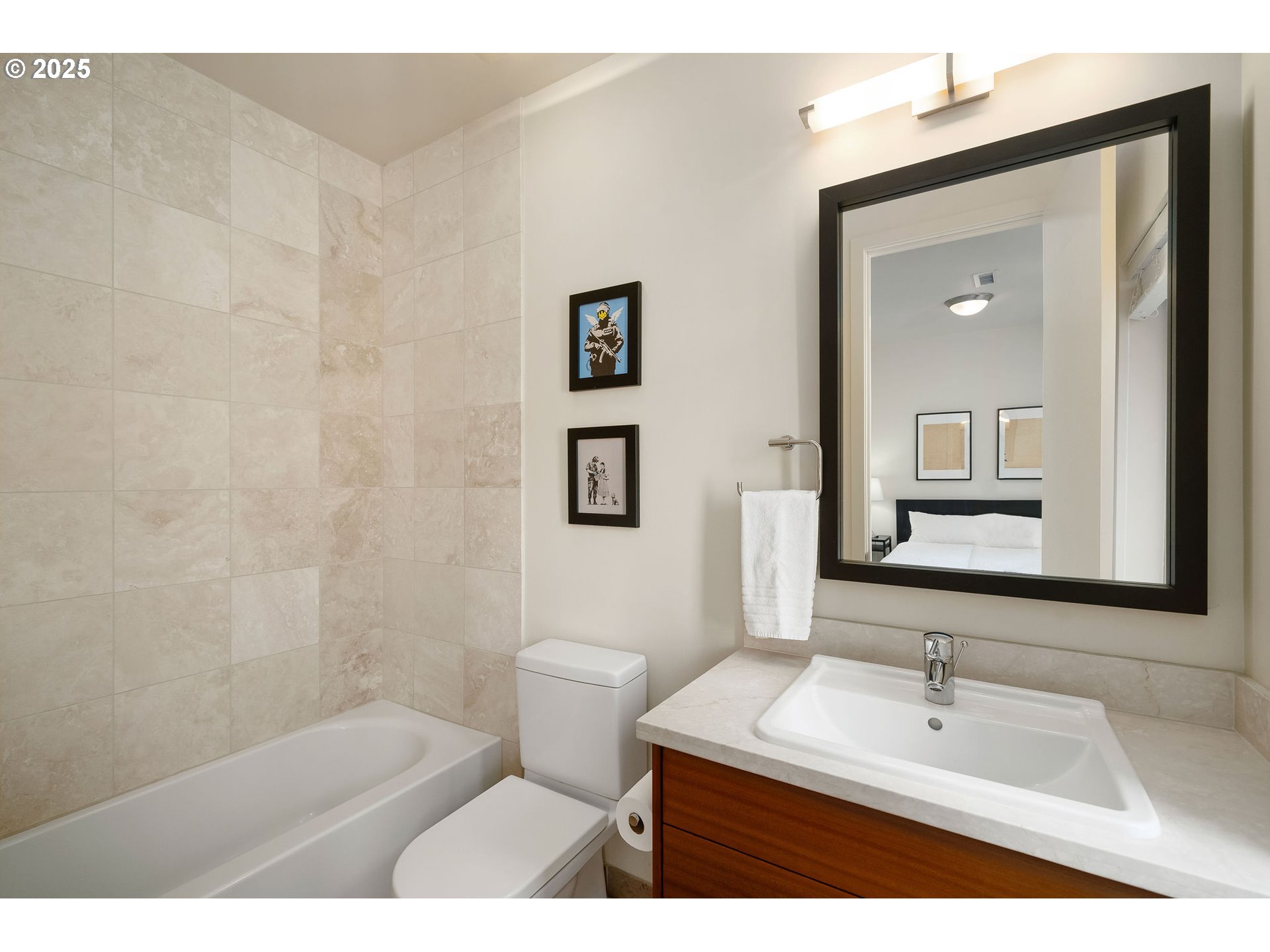 1658 Northwest Riverscape Street Portland, OR 97209 - Photo 21 of 35