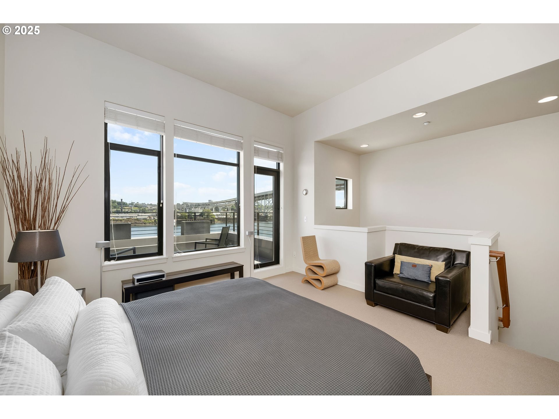 1658 Northwest Riverscape Street Portland, OR 97209 - Photo 23 of 35