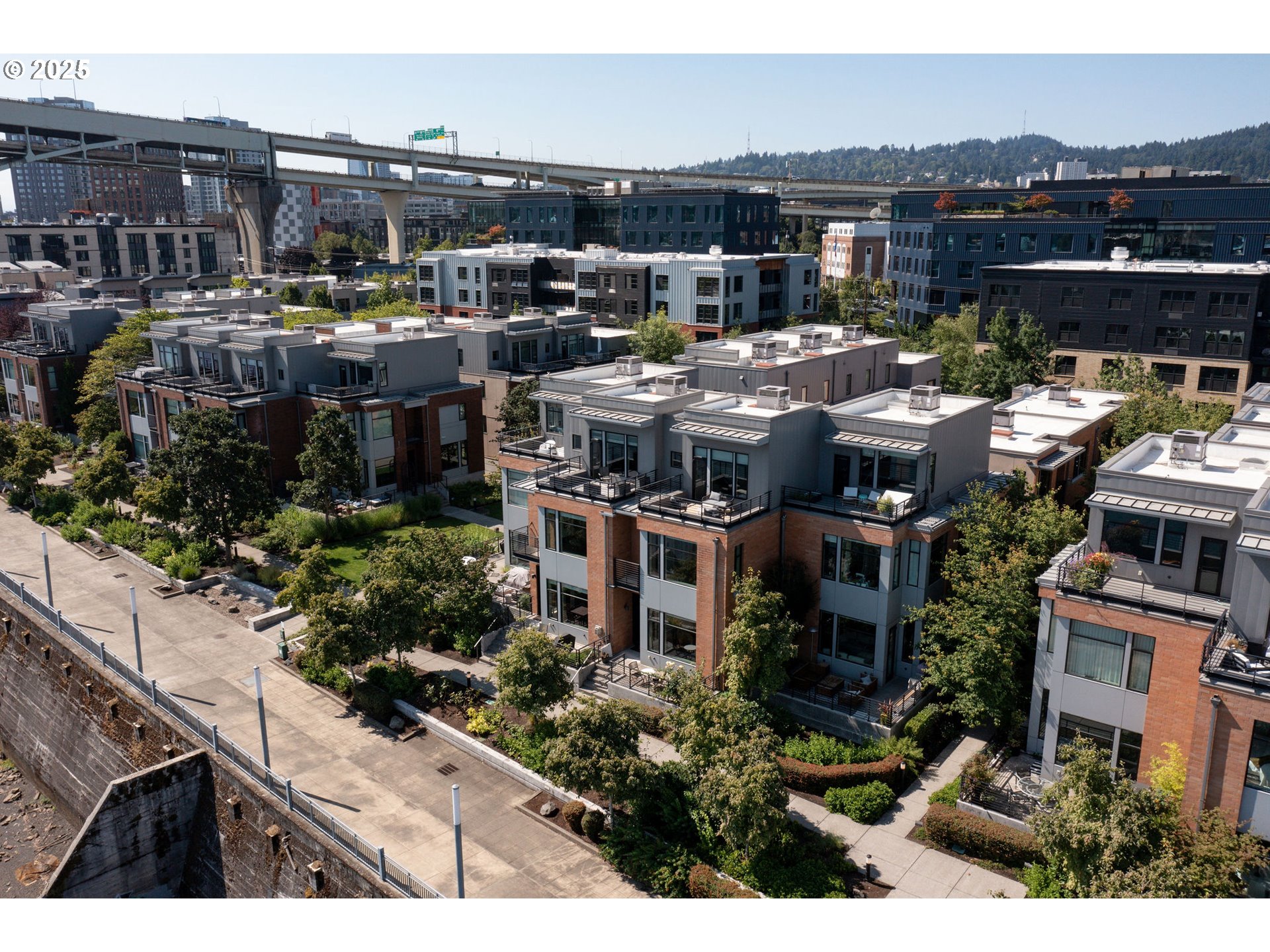 1658 Northwest Riverscape Street Portland, OR 97209 - Photo 3 of 35