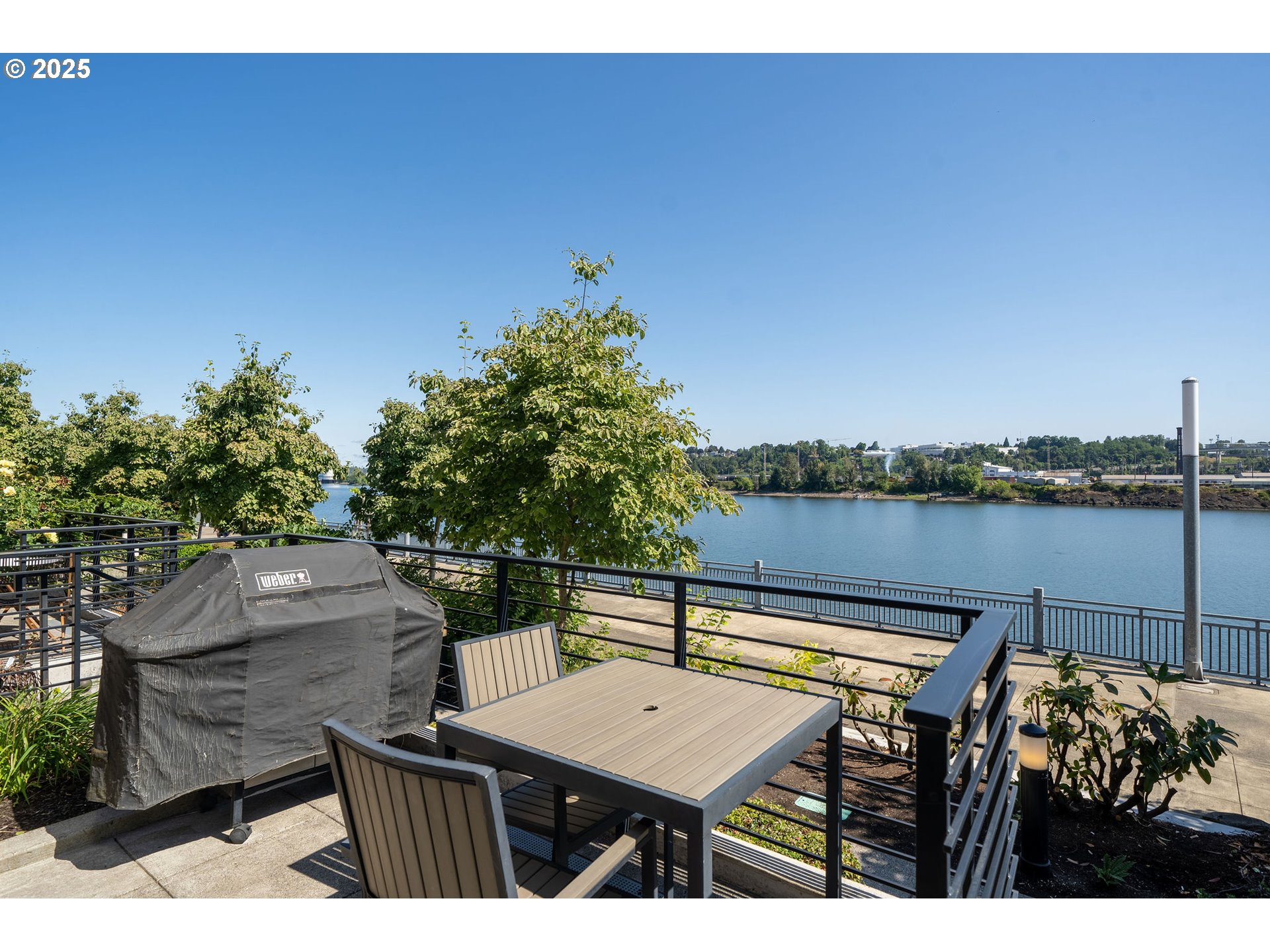 1658 Northwest Riverscape Street Portland, OR 97209 - Photo 6 of 35