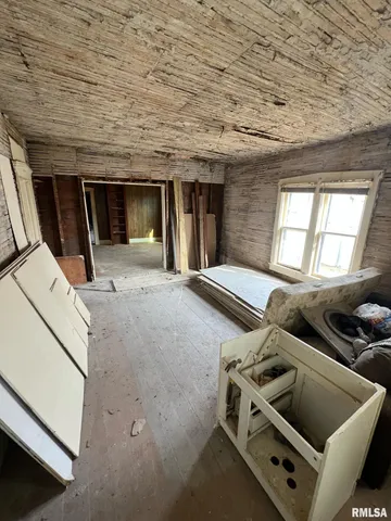 $7,500 | 106 East Center Street, West Point, IL 62380