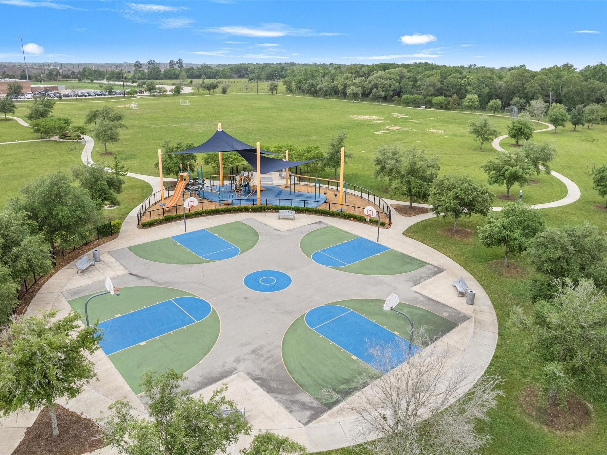 10135 Napier Drive Rosharon, TX 77583 - Photo 35 of 36 Playground & Basketball Courts