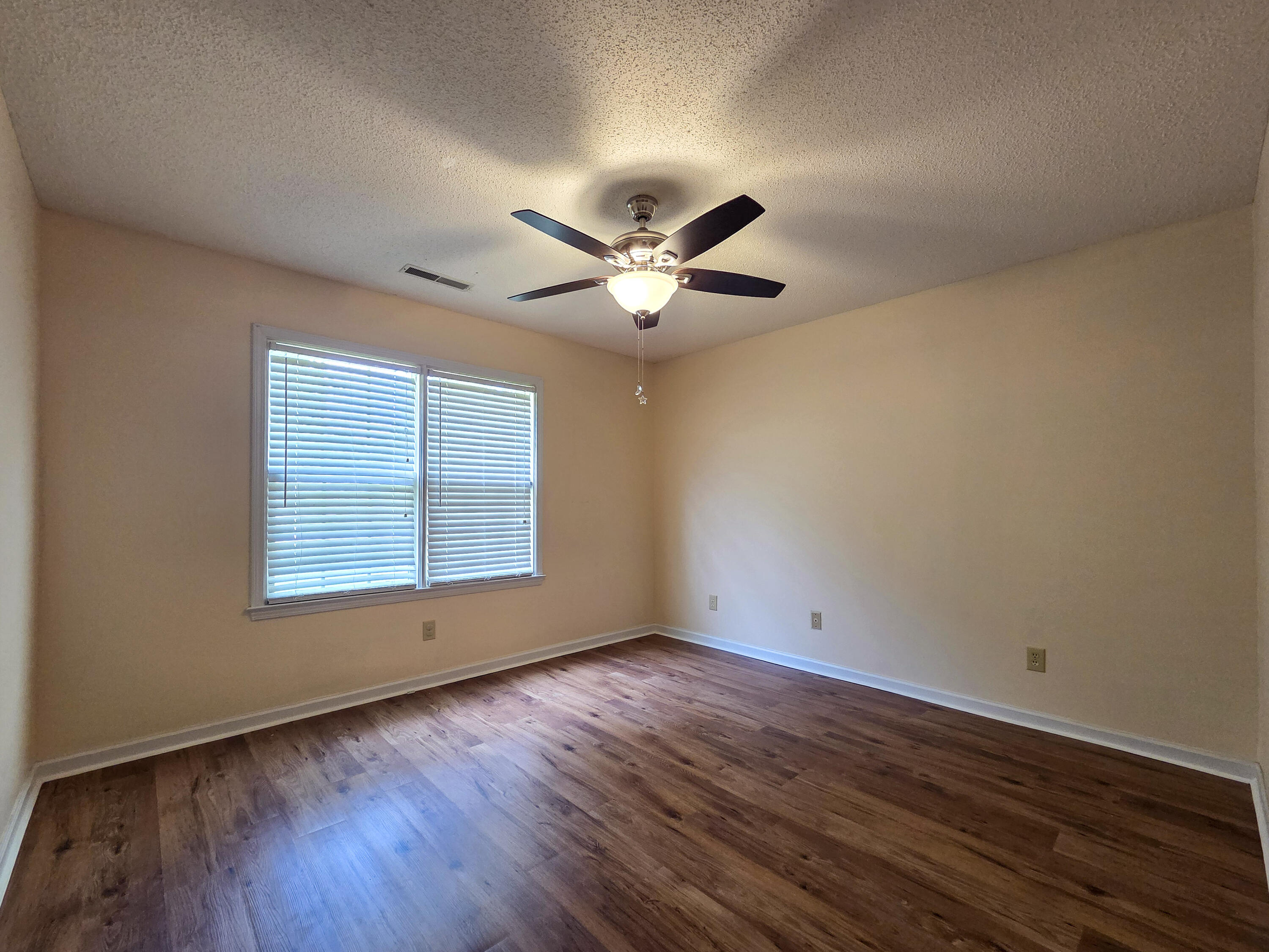924 Saltwood Road Sumter, SC 29154 - Photo 19 of 27