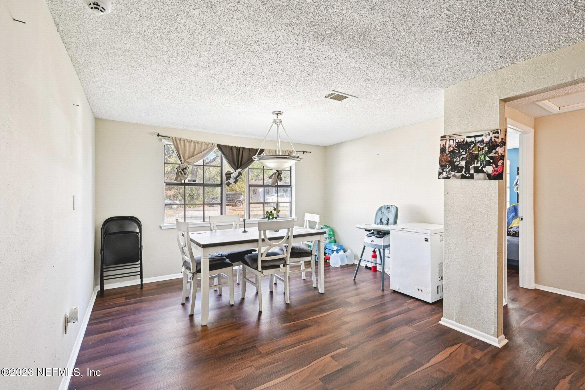 2914 Carleon Road Jacksonville, FL 32218 - Photo 13 of 39 Dinning Room