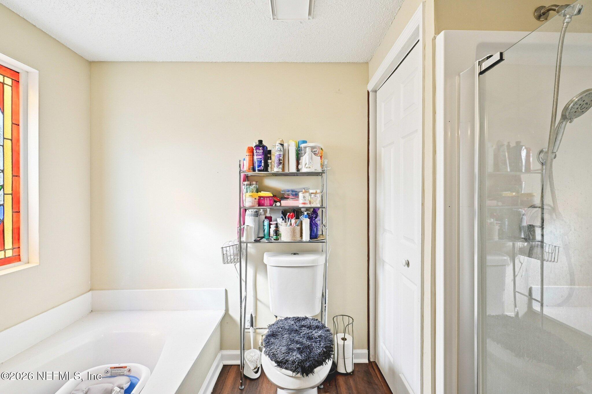 2914 Carleon Road Jacksonville, FL 32218 - Photo 24 of 39 Primary Bathroom