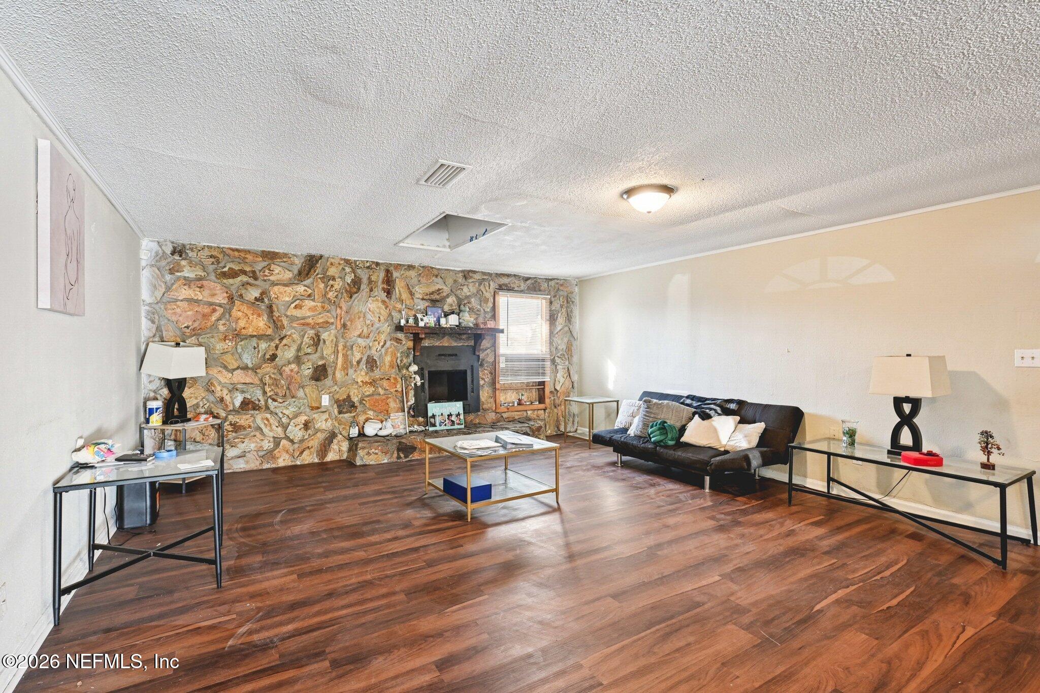 2914 Carleon Road Jacksonville, FL 32218 - Photo 10 of 39 Family Room