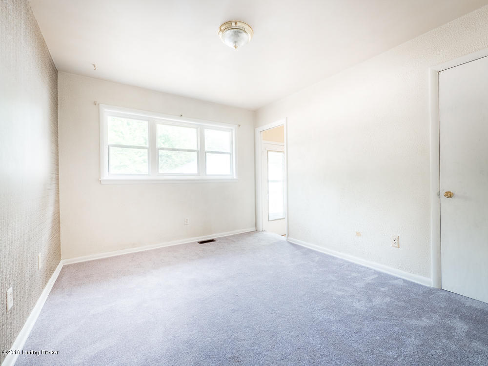 3133 Talisman Road Louisville, KY 40220 - Photo 7 of 11 3133 talisman-1-2