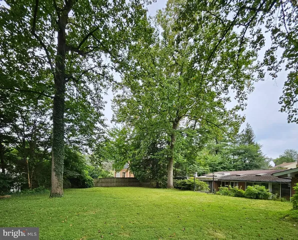 $1,600,000 | 6204 Lenox Road, Bethesda, MD 20817