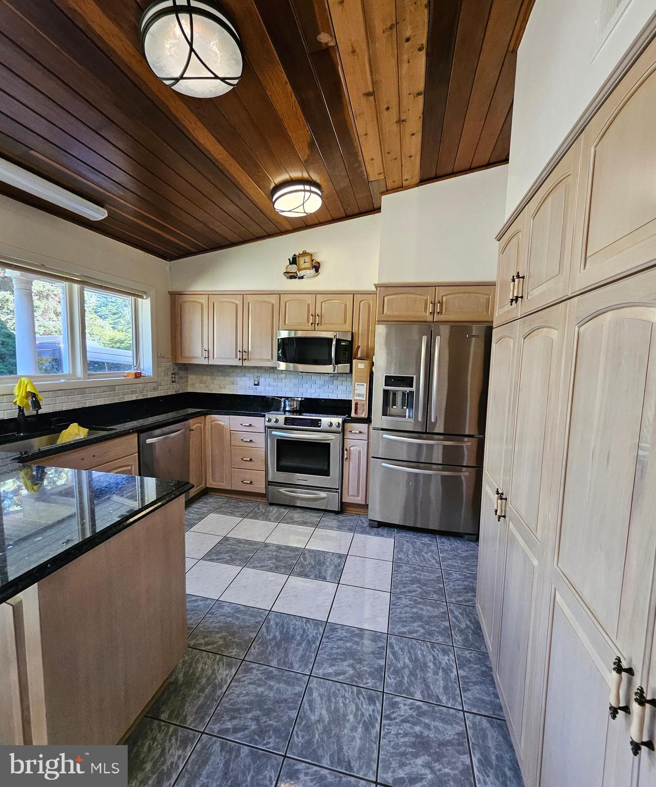 6204 Lenox Road Bethesda, MD 20817 - Photo 17 of 53 Updated kitchen with Kitchen Aid appliances