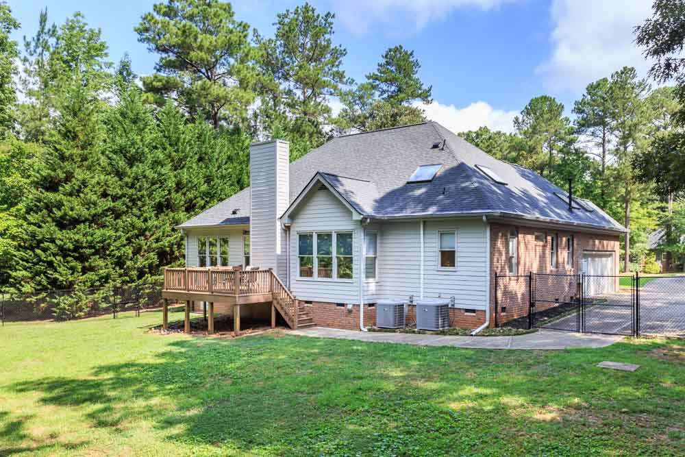 5417 Pine Drive Raleigh, NC 27606 - Photo 3 of 25 Huge Fenced yard