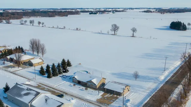 $399,900 | 501 East Winnebago Street, Unit A, Friesland, WI 53935