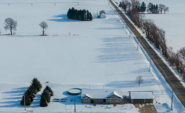 $399,900 | 501 East Winnebago Street, Unit A, Friesland, WI 53935