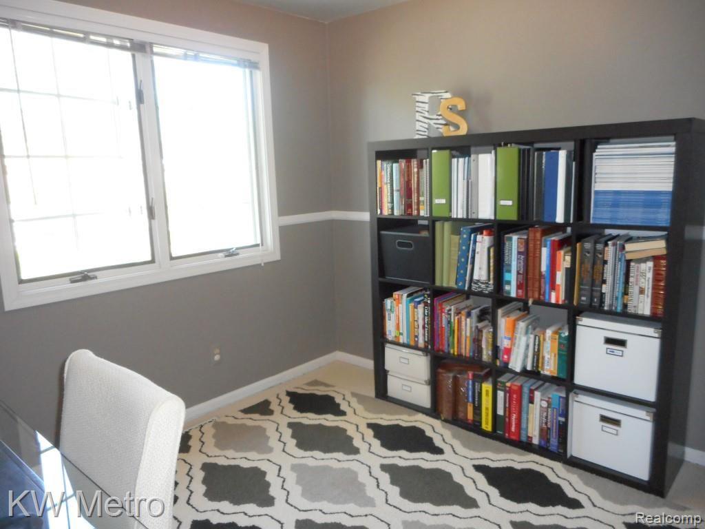 987 Columbia Road Berkley, MI 48072 - Photo 21 of 36
