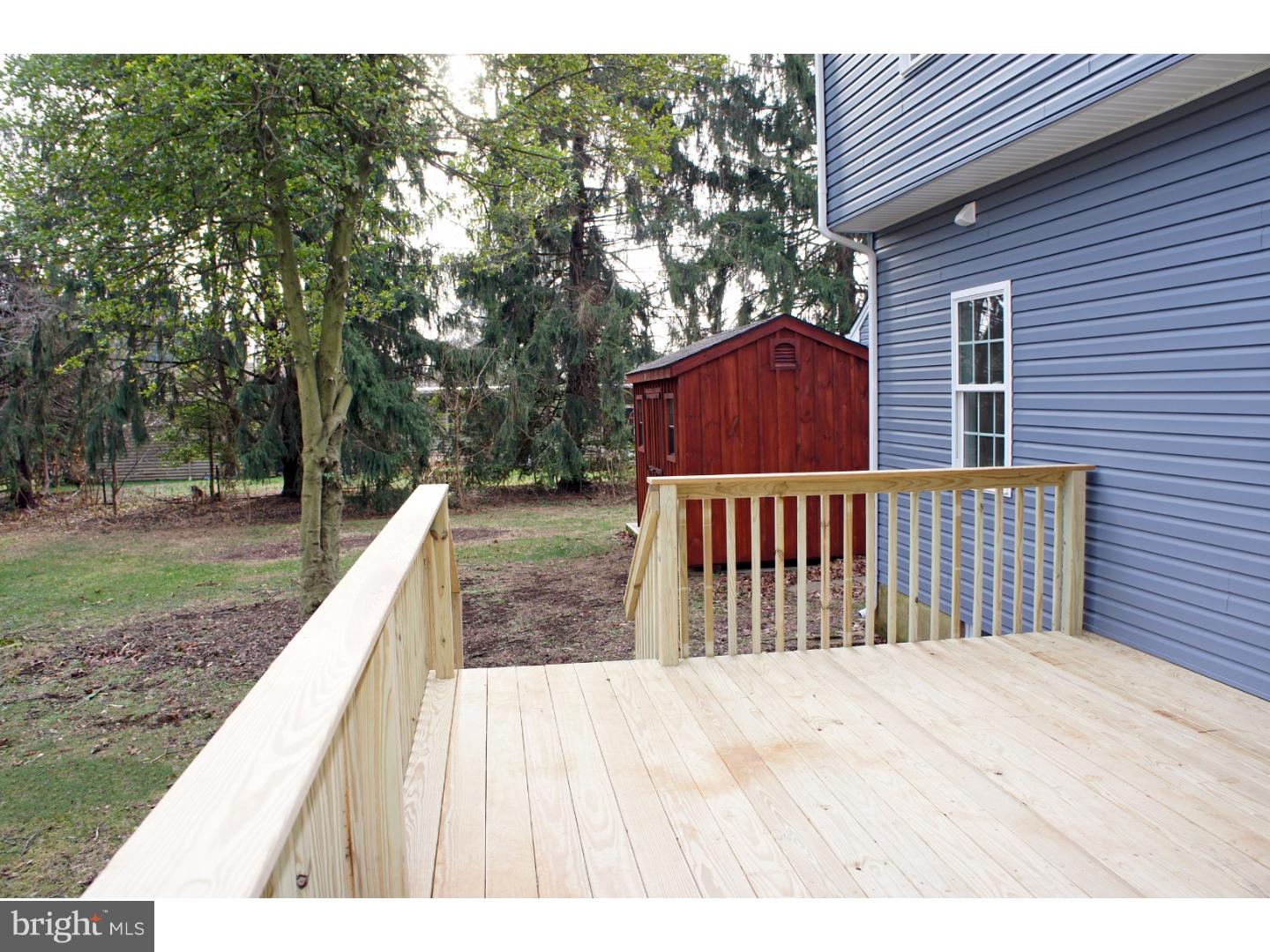 2080 Dutton Mill Road Newtown Square, PA 19073 - Photo 21 of 25 Deck