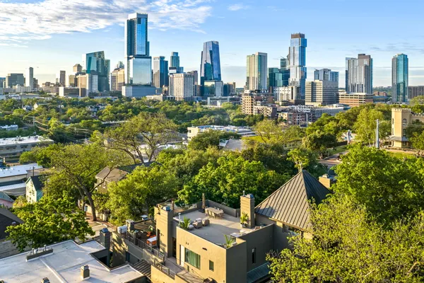 $1,395,000 | 1111 West 12th Street, Unit 107, Austin, TX 78703